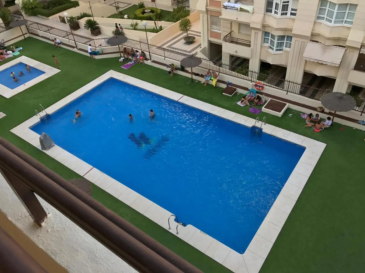 Apartamento Teatinos Con Piscina Espectacular, Aire Acondicionado En Salon-Comedor Y Ventiladores En Habitaciones Малага 0*,