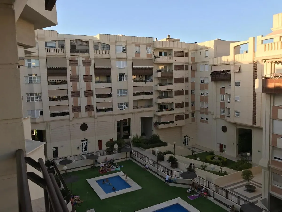 Апартаменты Apartamento Teatinos Con Piscina Espectacular, Aire Acondicionado En Salon-Comedor Y Ventiladores En Habitaciones Малага